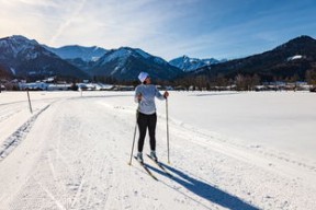 开云首页登录-世界越野滑雪大奖赛中国初登领奖台，越野滑雪世锦赛