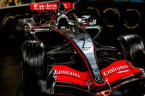开云体育链接-F1上海大奖赛汉密尔顿再度称雄，f1上海大奖赛时间